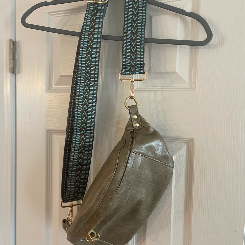 New Crossbody with detachable strap